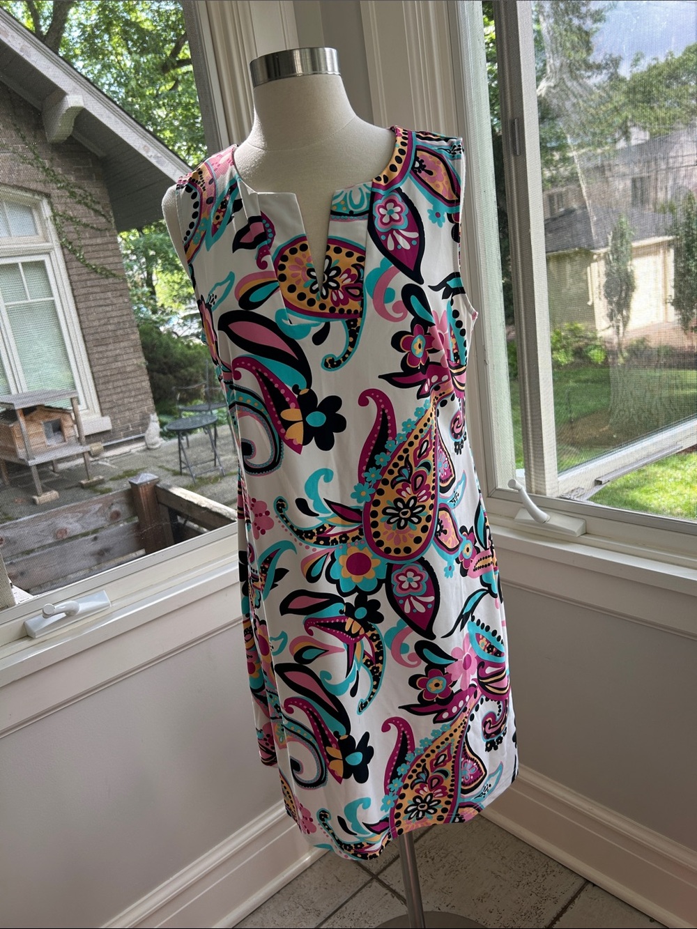 Pretty summer shift dress size medium